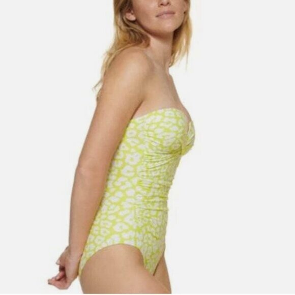 Calvin Klein Printed Tummy-Control One-Piece Swimsuit - 4 - Picture 3 of 9
